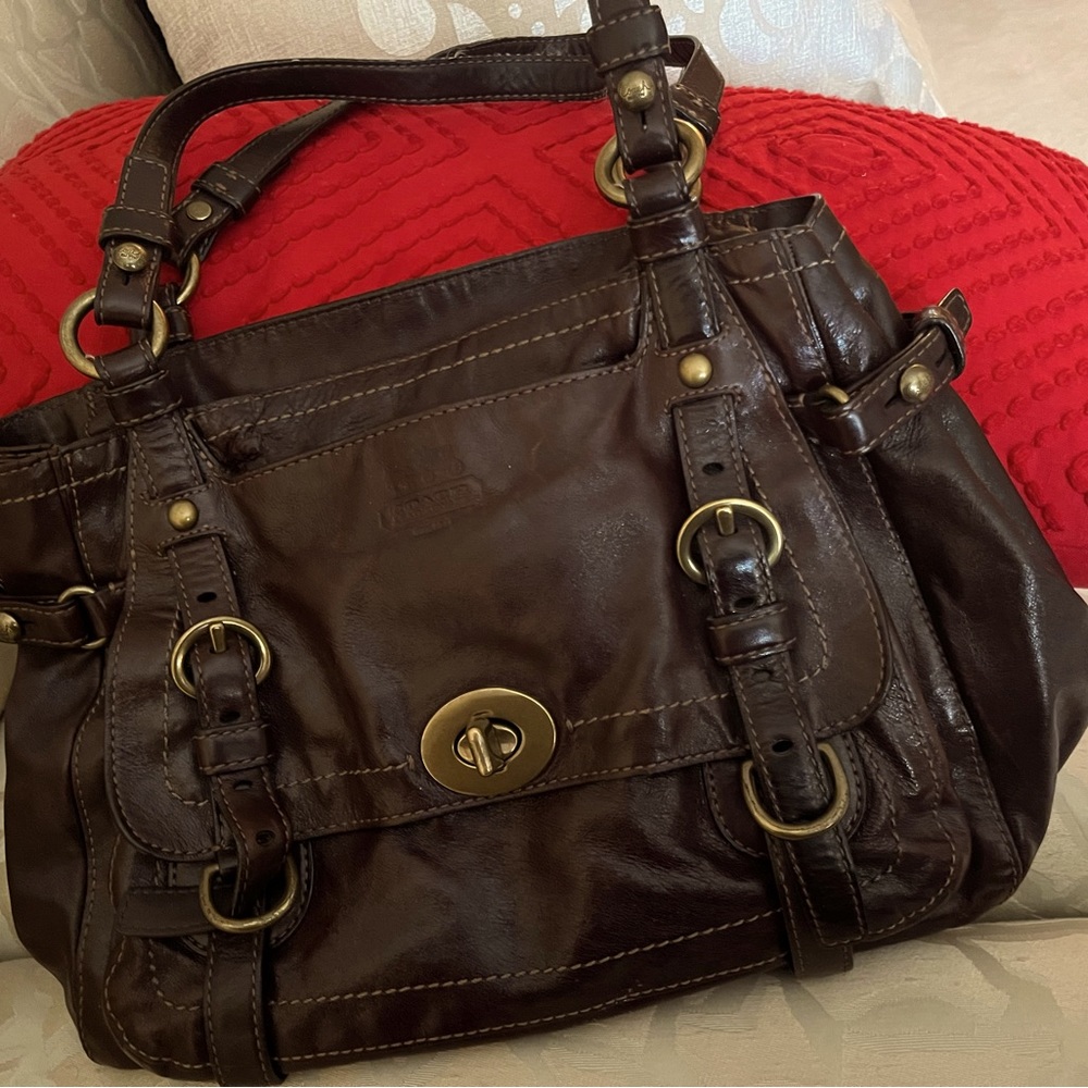 Authentic Coach Bag! Brown with rustic hardware! Excellent condition